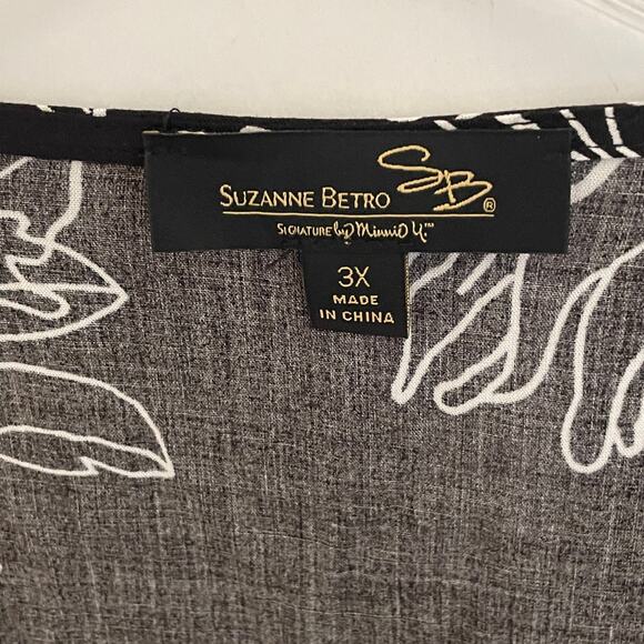 Suzanne Betro Floral Peasant Top Women's Size 3X Black White Bell Sleeve Blouse - Picture 6 of 9